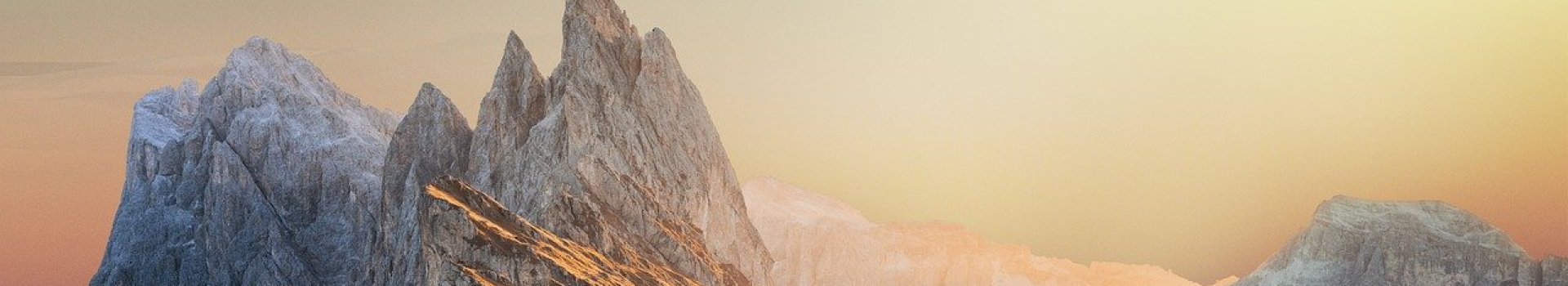 landscape mountains sky 4843193.jpg